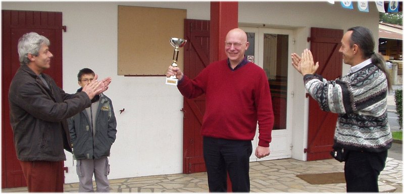 MdM vainqueur.jpg - A l'issue de ce dernier tour, Mont-de-Marsan est déclaré vainqueur de la 3ème Coupe de Gascogne